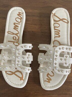 Sam Edelman Bay Slide Sandals Embellished with Pearls and Pale Gold Studs Sz 8.5